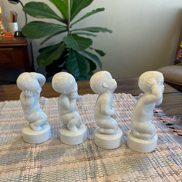 VINTAGE B & G BING & GRONDAHL 4 BABY FIGURINES "ACHES" 2206, 2207, 2208, 2209 - Picture 4 of 9